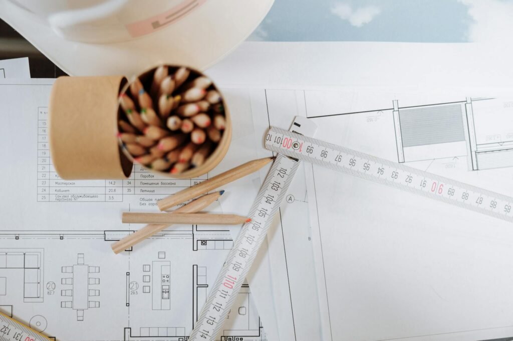 Para fazer um planejamento de SEO eficaz, você deve iniciar com pesquisa de palavras-chave e análise da concorrência, definir