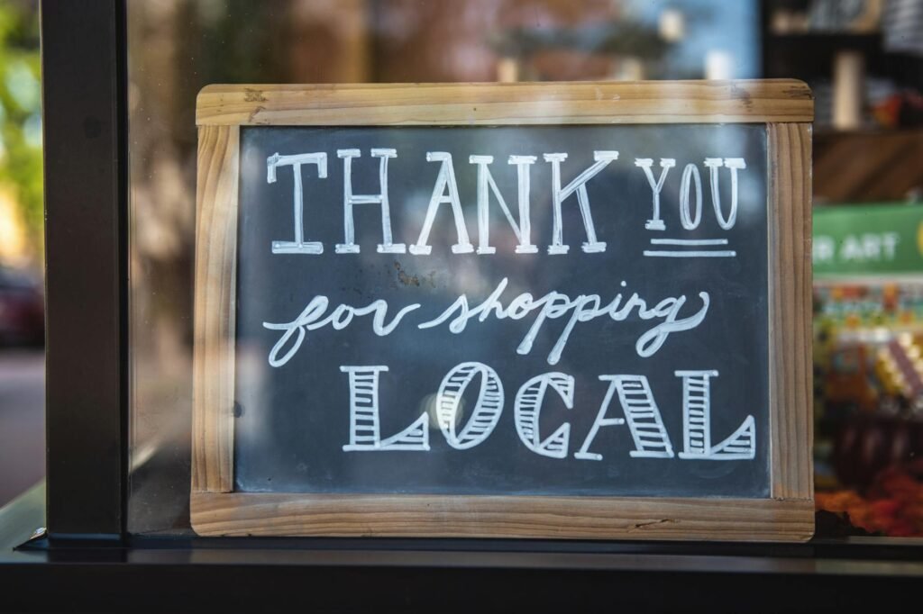 Para dominar as buscas com SEO Local em Curitiba, é essencial otimizar sua presença online focando na localização. Isso inclu