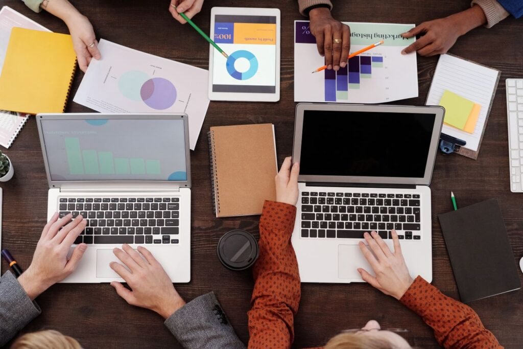 Validar clientes e fornecedores em projetos de marketing digital